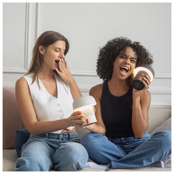 Kooduu Sensa Play Mini, lampada da tavolo con altoparlante Bluetooth, sound by JBL, LED dimmerabile, IP53, ricarica USB-C, antracite