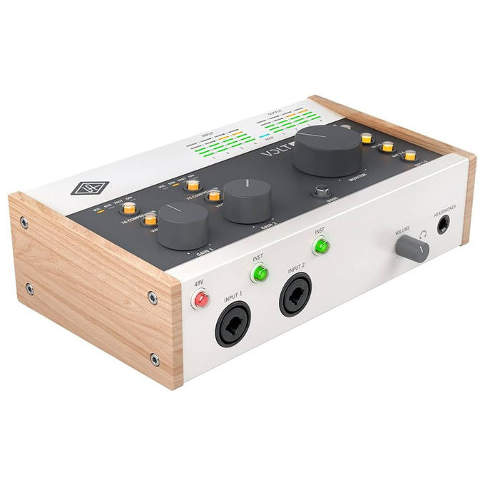 Universal Audio Volt 476, interfaccia audio USB 4 in 4 out, preamp vintage 610, compressore 1176, 24 bit 192 kHz, Mac PC iPad iPhone