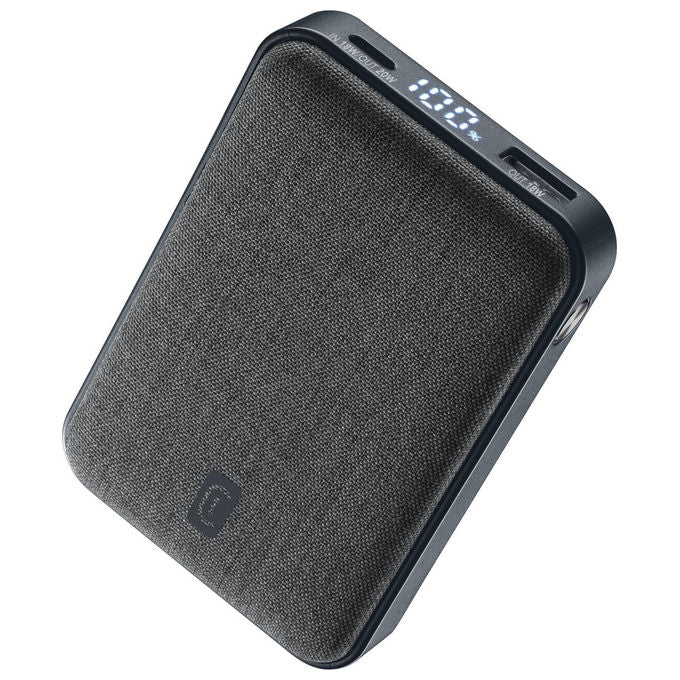 Cellularline power bank Glam 10000 mAh, ricarica rapida 20W, display LCD, 2 porte USB-C e 1 USB-A, finitura in tessuto, nero