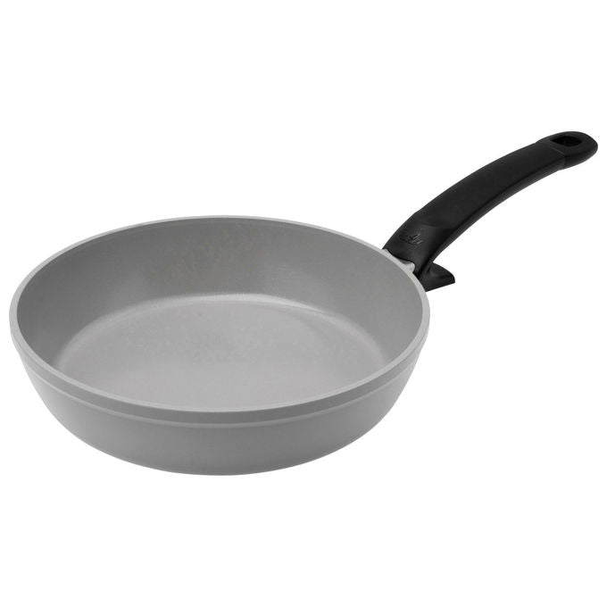 Fissler set padelle in ceramica Essential, 24 cm e 28 cm, senza PFAS-PTFE, alluminio riciclato, adatte a induzione, made in Germany