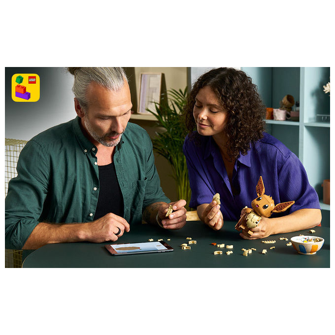 Lego 72151 Pokémon Set da Costruzione Eevee Figure Snodabile 587 Pezzi per Adulti 18+ colore Multicolore