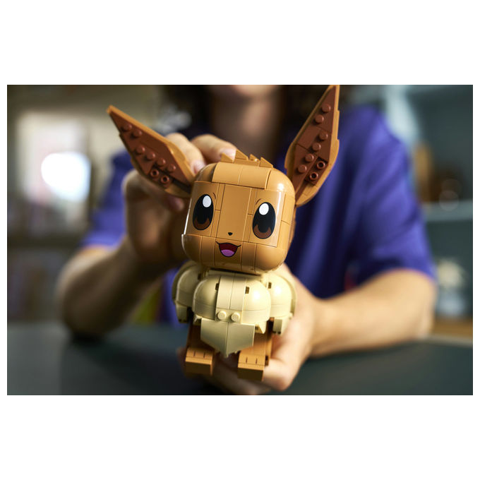 Lego 72151 Pokémon Set da Costruzione Eevee Figure Snodabile 587 Pezzi per Adulti 18+ colore Multicolore