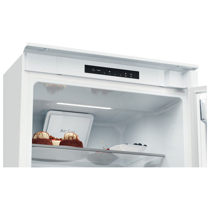 Candy CNBQL3518EV Frigorifero Combinato da Incasso 268 L 177 cm Classe E 35 dB Low Frost Ventilato colore Bianco