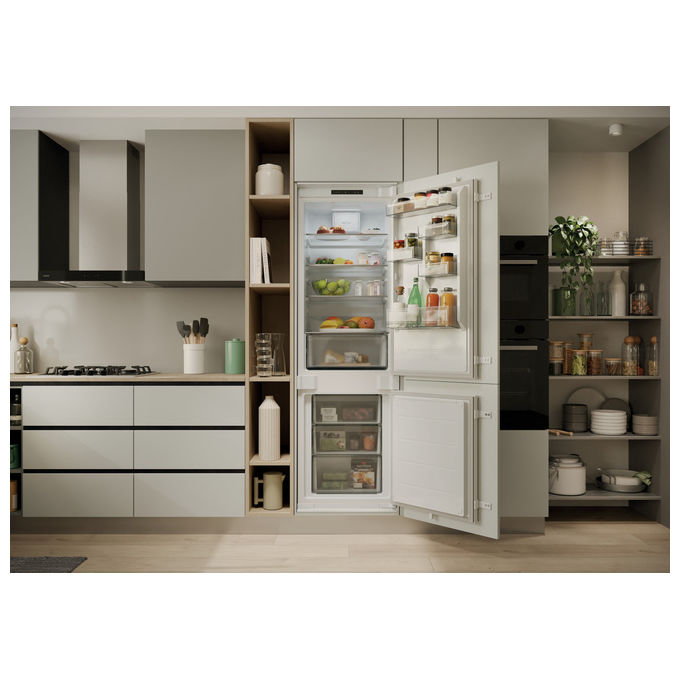 Candy CNBQL3518EV Frigorifero Combinato da Incasso 268 L 177 cm Classe E 35 dB Low Frost Ventilato colore Bianco