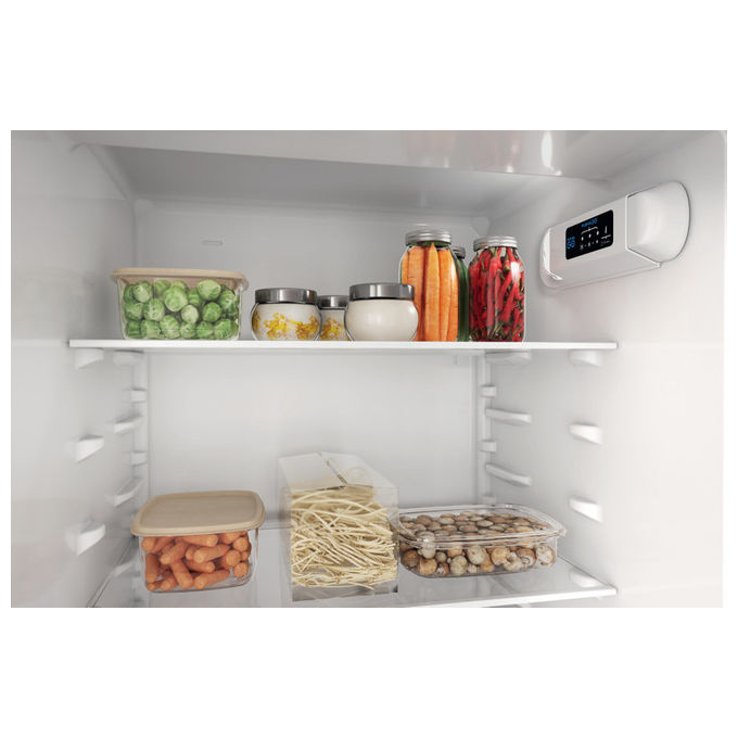 Indesit INC18D011A1 LH Frigorifero Combinato da Incasso 273 L 177 cm Classe E 34 dB Pannellabile colore Bianco