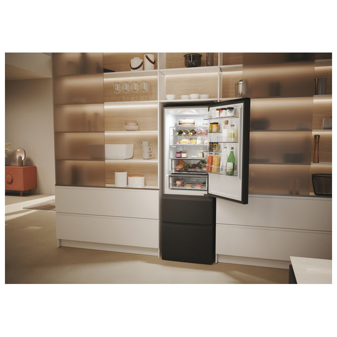 Haier HTW5618DNPT Serie 5 Frigorifero Combinato 360 L 185 cm Classe D 35 dB Total No Frost Wi-Fi colore Nero