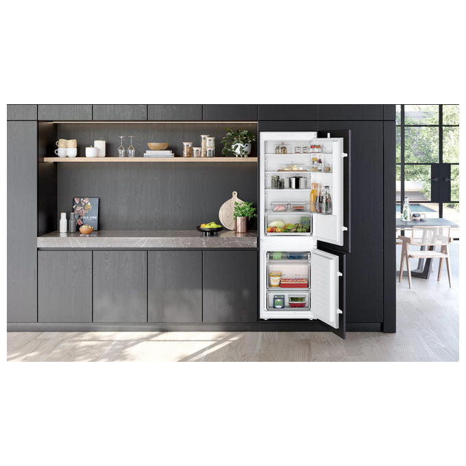 Siemens KI86VNSE0 iQ100 Frigorifero Combinato da Incasso 267 L 177 cm Classe E 35 dB lowFrost colore Bianco