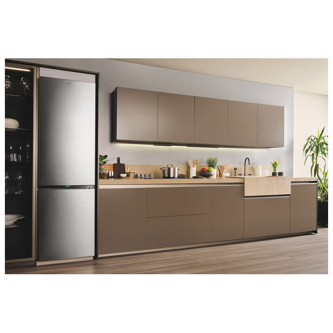 Candy CNCQ4T620EX Frigorifero Combinato 409 L No Frost 205 cm Classe E Acciaio Inox colore Acciaio inox