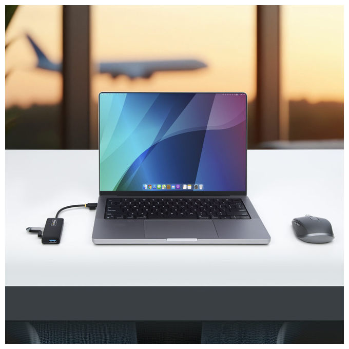 StarTech.com H5C4A-USB-HUB Hub USB-C 4 Porte USB 3.0 5 Gbps Bus Powered PlugandPlay protezione sovracorrente colore Nero