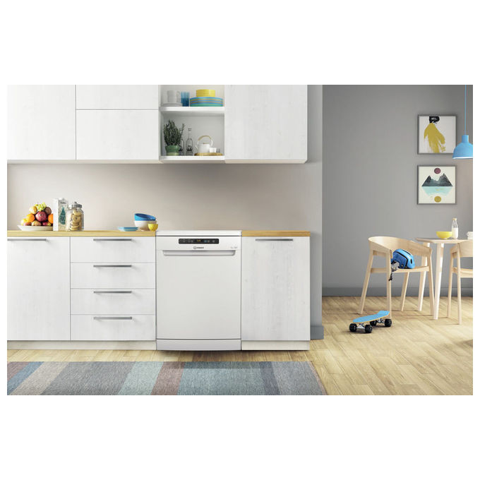 Indesit IN2FFC14BN6 Lavastoviglie Libera Installazione 14 coperti Classe C PushandGo 44 dB (85x60x59 cm) colore Bianco