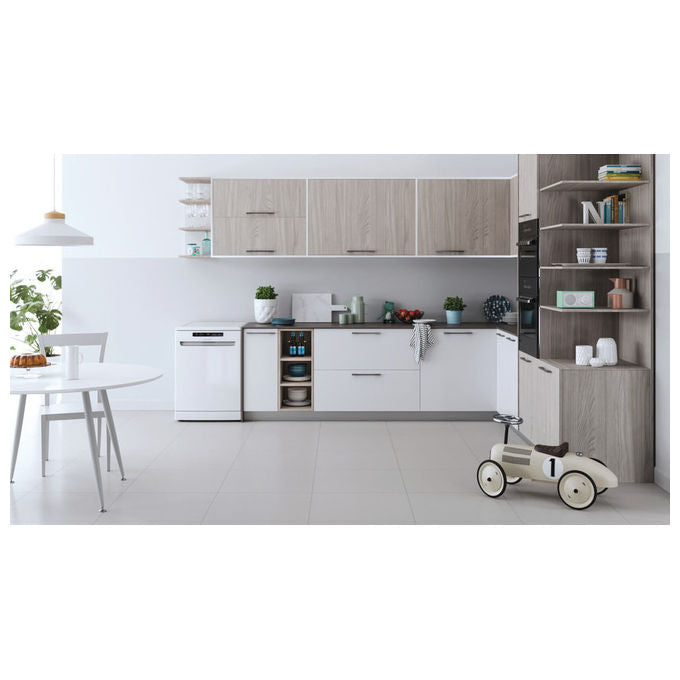 Indesit IN2FFC14BN6 Lavastoviglie Libera Installazione 14 coperti Classe C PushandGo 44 dB (85x60x59 cm) colore Bianco