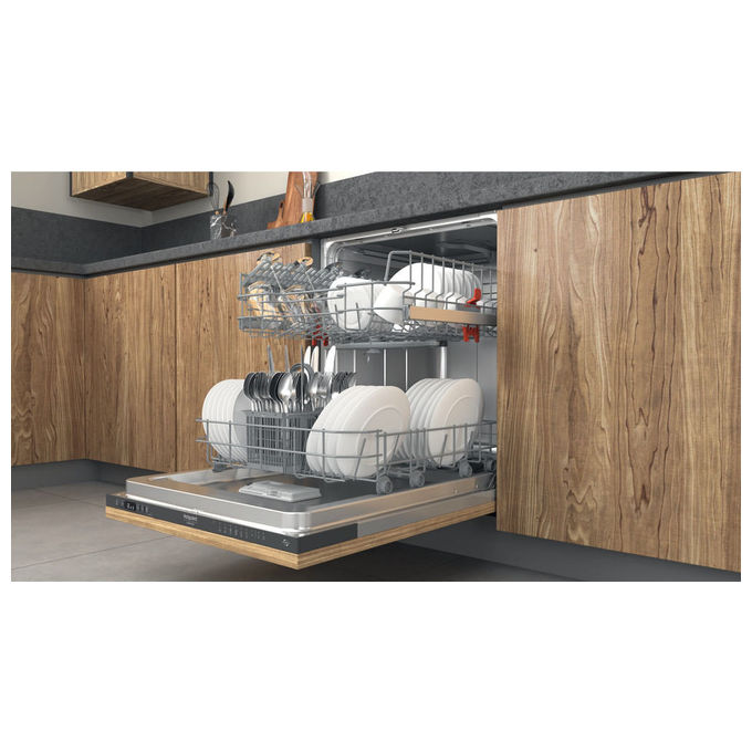 Hotpoint H2I HKD526 Lavastoviglie da incasso 14 coperti Classe E 46 dB 9,5 L Partenza Differita (82x60x55 cm) colore Nero