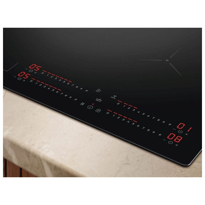 Electrolux KIS82453I Serie 700 Piano cottura a induzione 80 cm 4 zone SenseBoil Hob2Hood Touch colore Nero