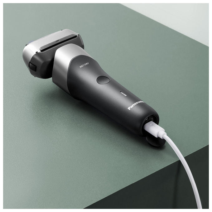Panasonic ES-RM3FXK503 Serie 500 Rasoio elettrico WetandDry 3 lame autonomia 45 min ricarica USB-C colore Nero