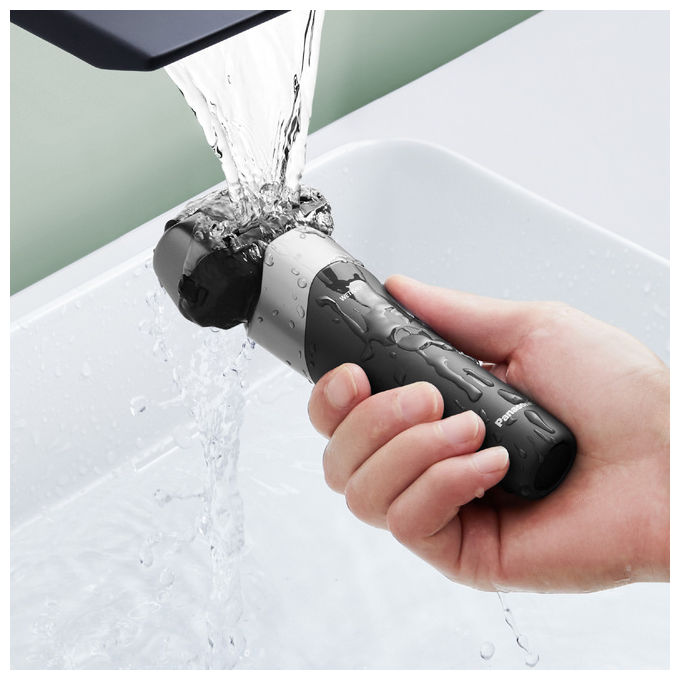 Panasonic ES-RM3FXK503 Serie 500 Rasoio elettrico WetandDry 3 lame autonomia 45 min ricarica USB-C colore Nero