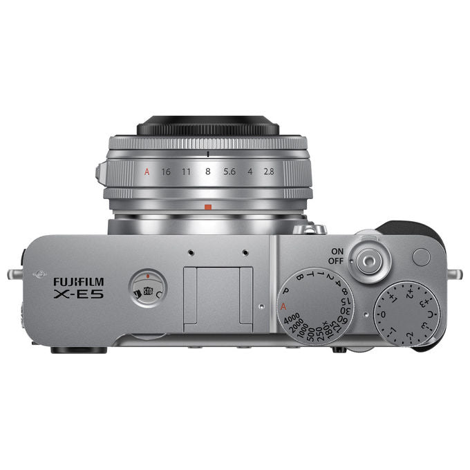 Fujifilm X-E5 KIT XF23MMF2.8 R WR Fotocamera Mirrorless APS-C 40.2 MP Video 6.2K IBIS Wi-Fi Bluetooth colore Argento