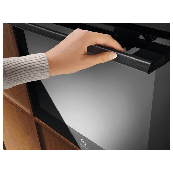 Electrolux EOX8P08WH PizzaExpert Forno da incasso Elettrico Pirolitico 72 L Classe A++ Wi-Fi Touch (59x59x57 cm) colore Nero