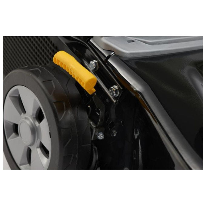 Alpina AL4 46 A Rasaerba a Scoppio a Spinta 46 cm 123 cm³ 1900 W sacco 60 L superficie 1200 m² colore Nero Grigio Giallo