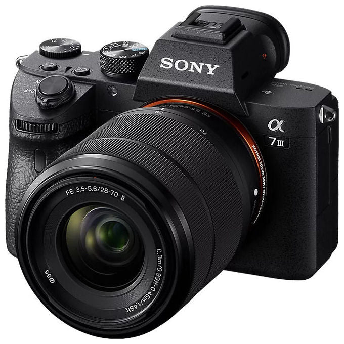 Sony A7 III Alpha 7 III Fotocamera Full Frame con Obiettivo 28-70 mm 24.2 MP Video 4K Autofocus 0.02s 10 fps Stabilizzazione 5 Assi Batteria NPFZ100 colore Nero