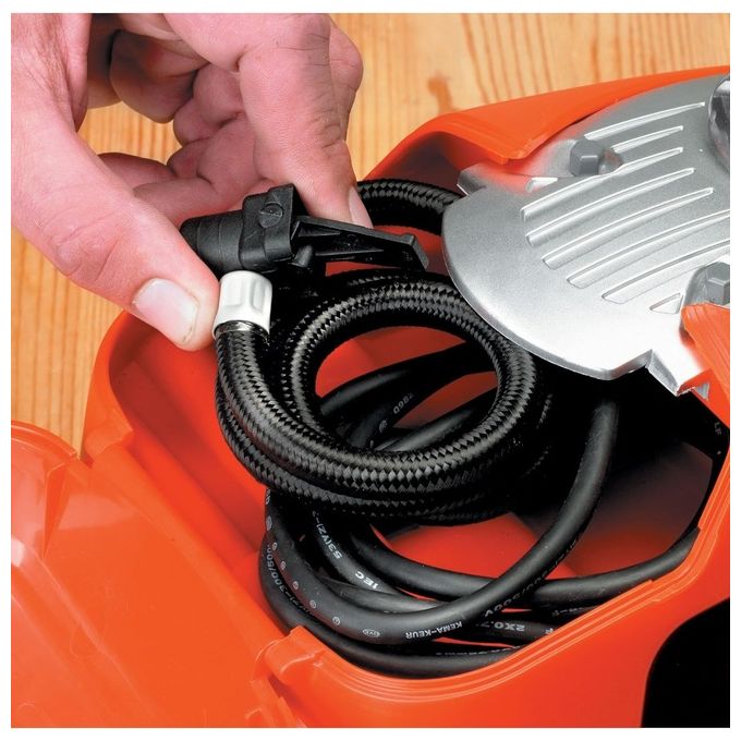 Black+Decker Compressore asi200-xj Motore ad ingranaggi 0.143 Cv massima pressione 160 PSI ugelli in dotazione e cavi per utilizzo domestico e mobile