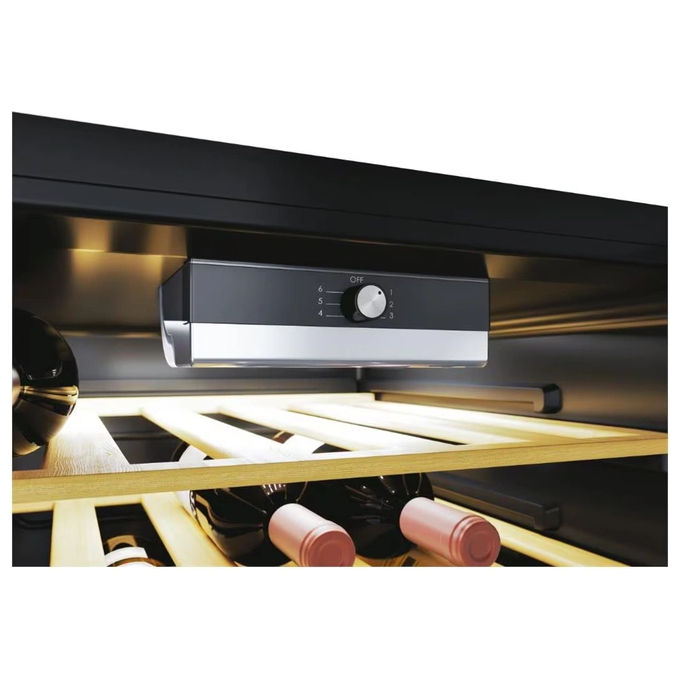 Candy CWC 150 MHF DiVino Cantinetta Vino 41 Bottiglie 6 Ripiani Classe G Libera Installazione colore Nero