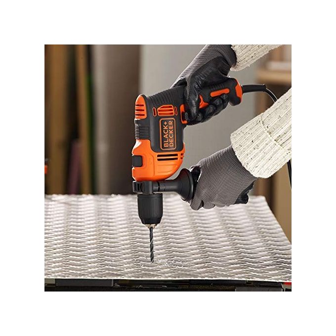 Black+Decker Trapano Percussione 2 Velocita' Meccaniche 710W Mandrino Autoserrante con Valigetta e Accessori