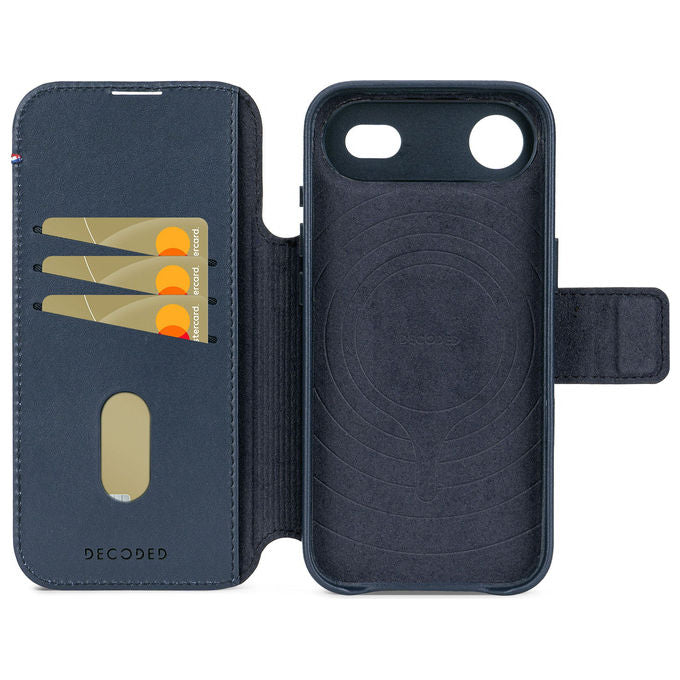 Decoded D26IPO17ADW5NW Custodia a libro Pelle MagSafe design elegante sistema magnetico rimozione flessibile colore Blu marino