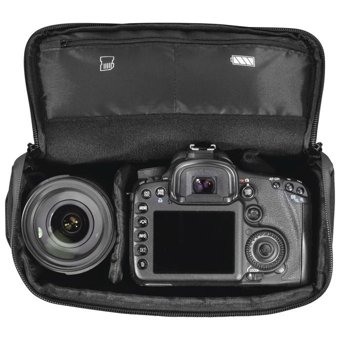 Hama 00121339 Matera Borsa da spalla in poliestere con tracolla e tasca laterale colore Nero