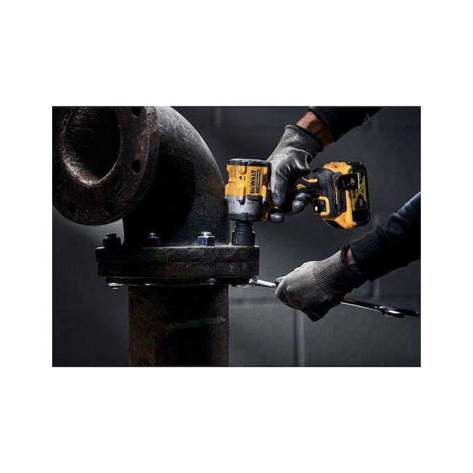 DeWALT DCF922P2T-QW Avvitatore ad Impulsi 1-2'' 18V Brushless 2500 Giri-min 610 Nm 2x5Ah colore Nero Giallo