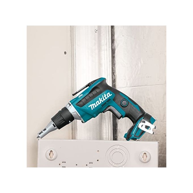 Makita DFS250Z Atornillador 18V 0-2500rpm BL punta Motore brushless Tecnologia Push and Drive LED integrato peso 1.6 Kg colore Nero
