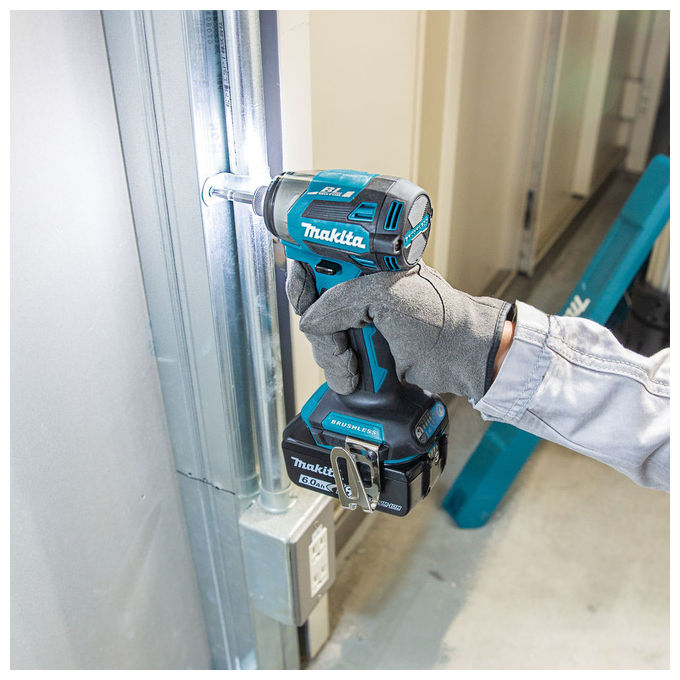 Makita DTD173RTJ Cacciavite elettrico e avvitatore a impulso 3600 Giri-min 18 V 5 Ah Batteria al Litio 2 pezzi inclusi colore Nero Blu