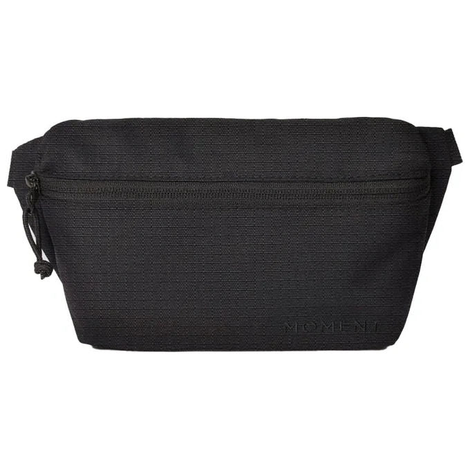 Moment 106-182 Everything Mini Sling Borsa a tracolla 1L in Nylon micro ripstop 420D con finitura idrofobica colore Nero