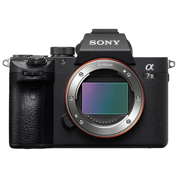 Sony A7 III Alpha 7 III Fotocamera Full Frame con Obiettivo 28-70 mm 24.2 MP Video 4K Autofocus 0.02s 10 fps Stabilizzazione 5 Assi Batteria NPFZ100 colore Nero