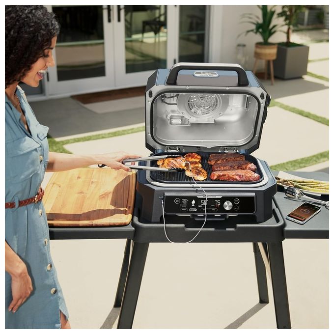 Ninja OG901EU Woodfire Pro Connect XL Barbecue Elettrico 7 in 1 Griglia Affumicatore Friggitrice ad Aria 1700W App Wi-Fi IPX4 colore Nero