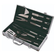 Sandrigarden 78935-15 Set Utensili per Barbecue 6 Pezzi Acciaio Inox Manici in Legno con Valigetta in Alluminio
