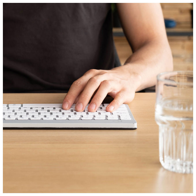 R-Go Tools, Tastiera Wireless, Compact Break, QWERTY Italiano, Bluetooth, Bianca