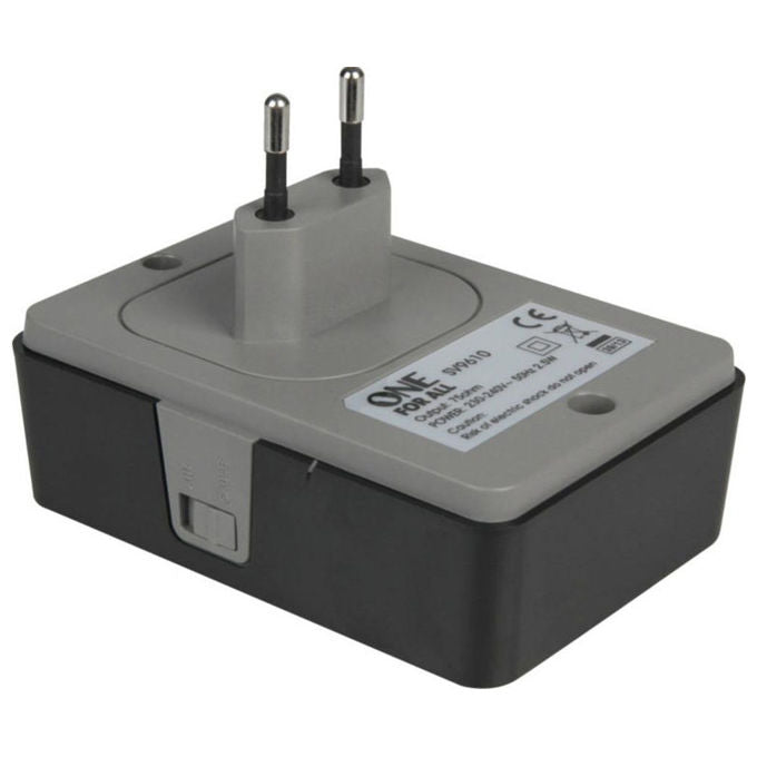 One For All SV9610 Amplificatore di Segnale TV Digitale 1 Uscita 20 dB Filtro 3G 4G LTE Plug and Play colore Nero