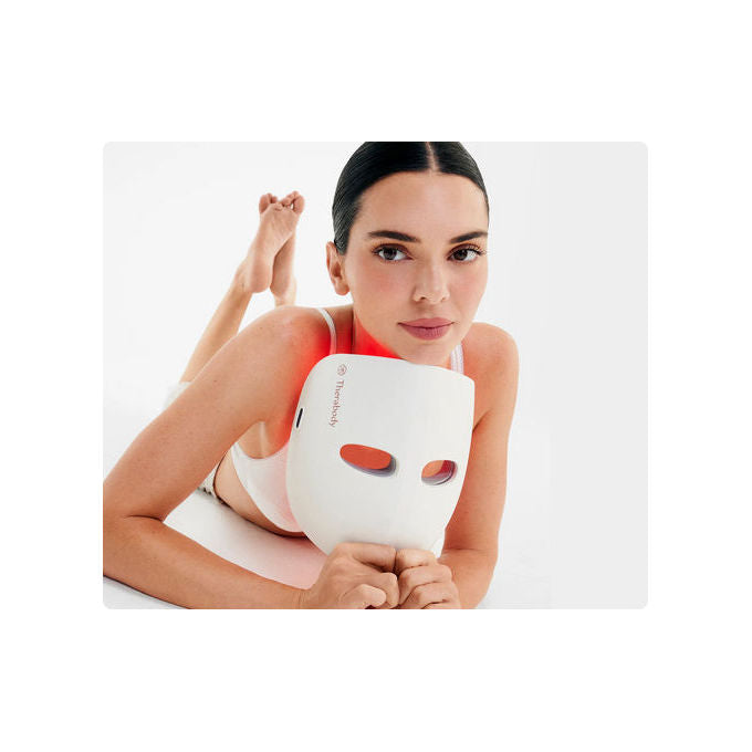Therabody TF0004349-3A20 TheraFace Mask Glo Massaggiatore Viso con Terapia LED 504 Luci Rosse Blu Infrarosso 3 Modalita' Vibrazione 12 Min Trattamento Batteria Ricaricabile colore Beige
